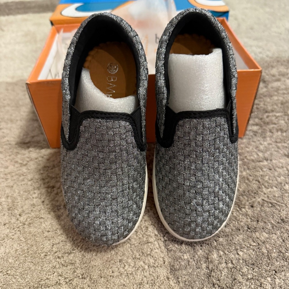Bernie Mev Verona K Pewter Metallic Slip On Sneakers Size EU 29 Little Kids 11.5